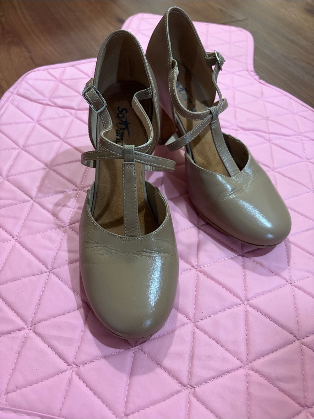 So Danca Tan Character Heels